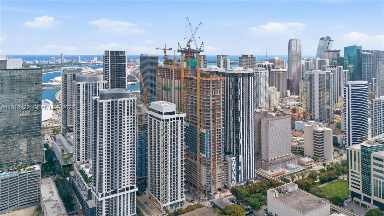 11 NE 6th St, Unit 1906, Miami, FL 33132 Photo