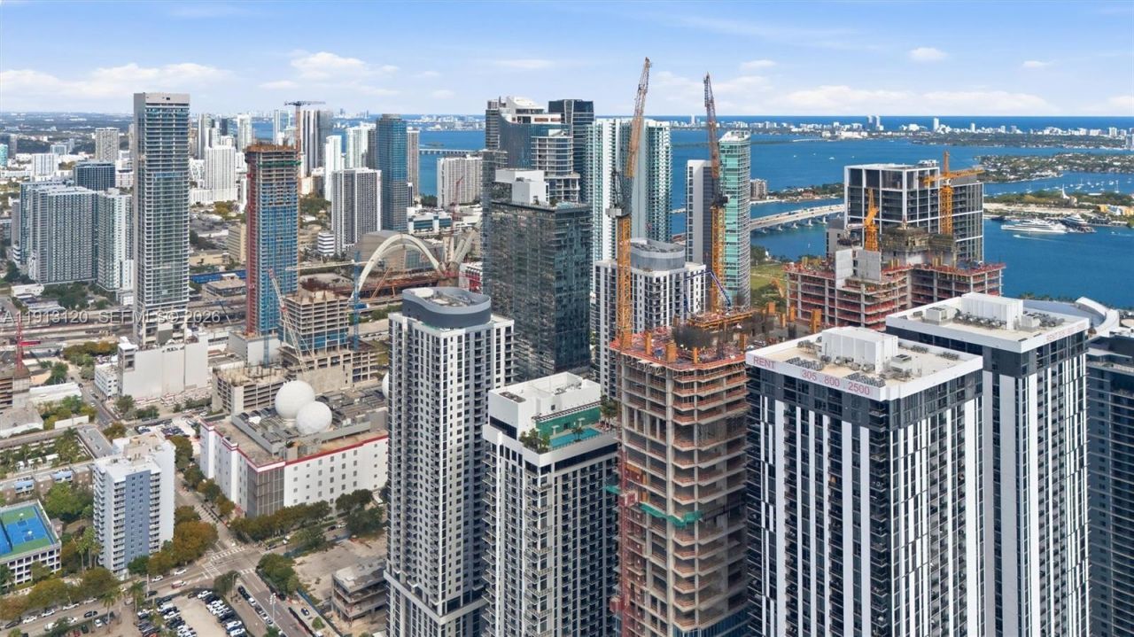 11 NE 6th St, Unit 1906, Miami, FL 33132 Photo