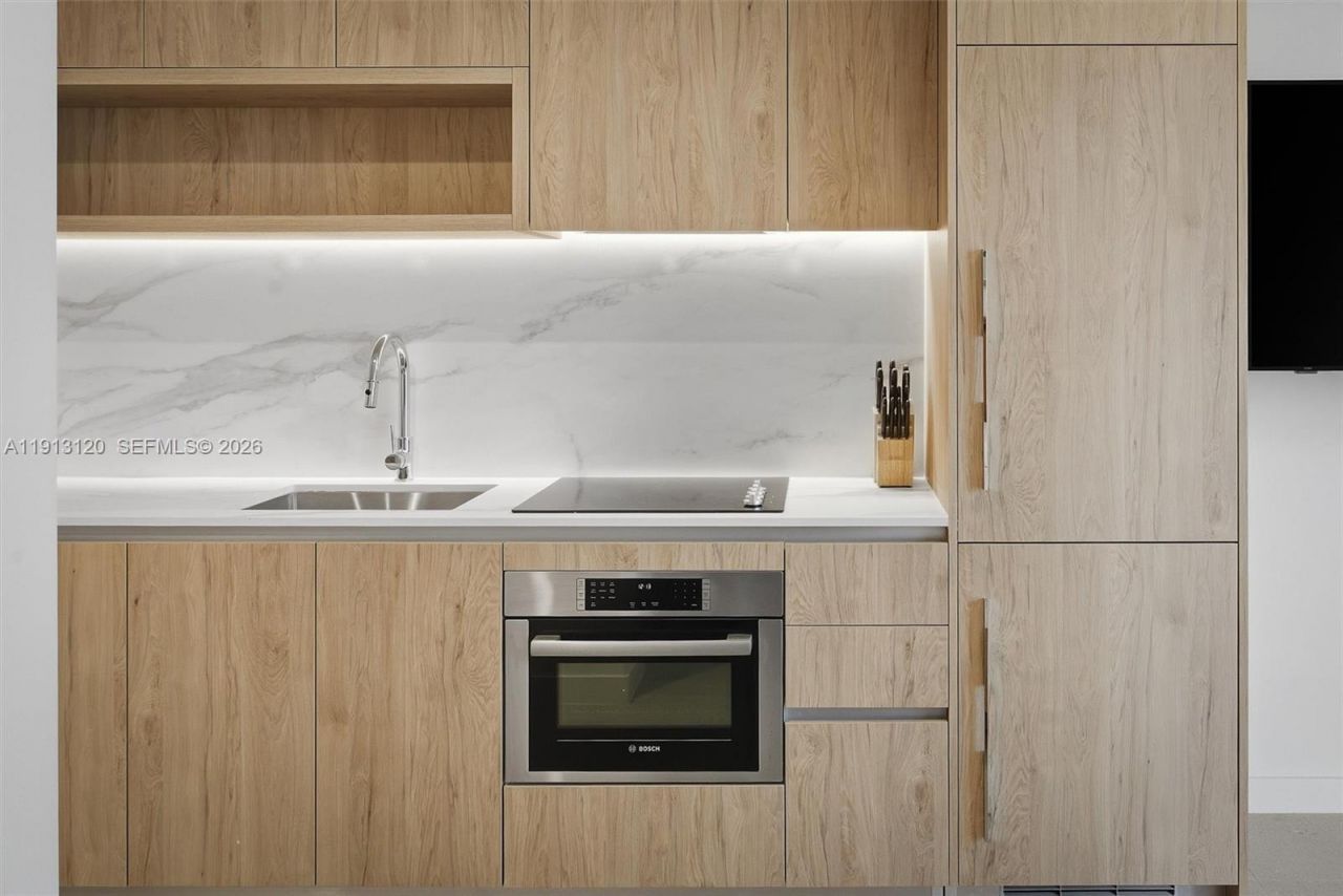 11 NE 6th St, Unit 1906, Miami, FL 33132 Photo