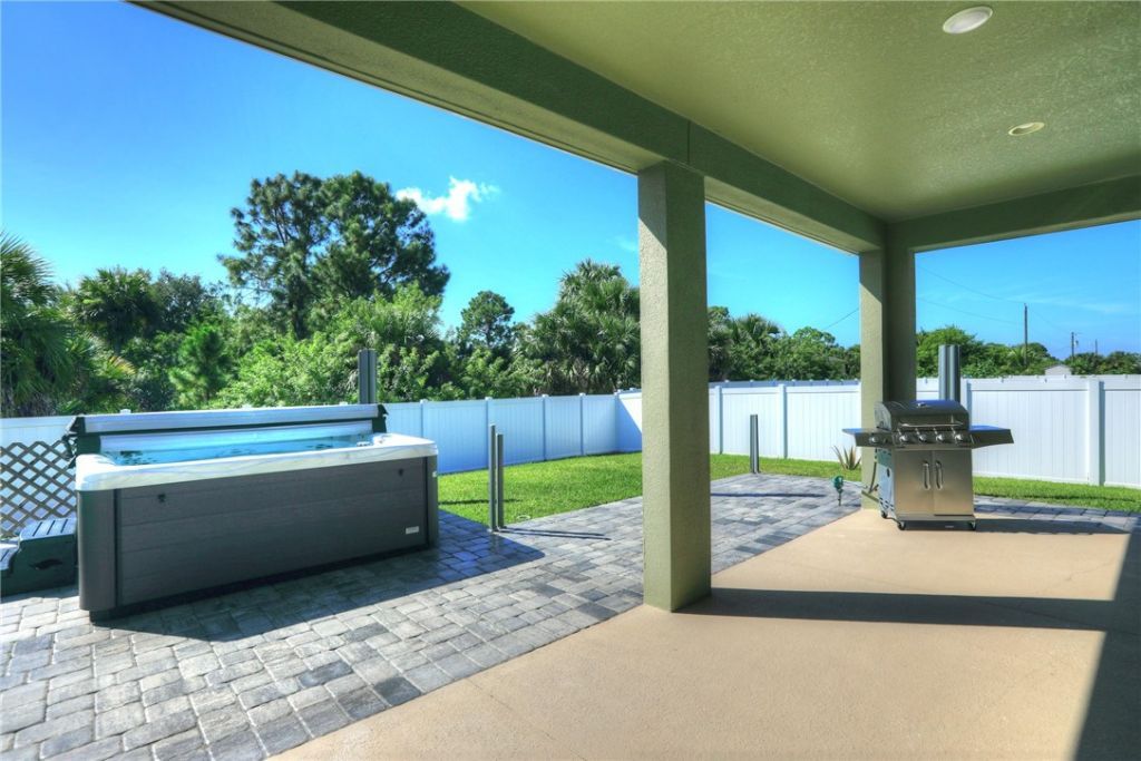 508 Ganley Street Sw, Palm Bay, FL 32908 Photo