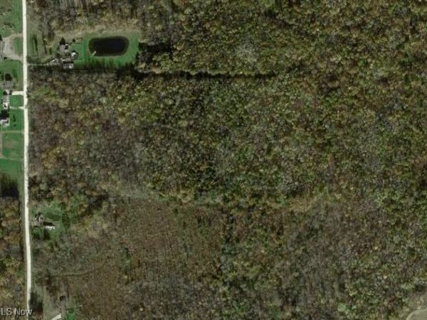 1148 Lewis Road, Pierpont, OH 44082