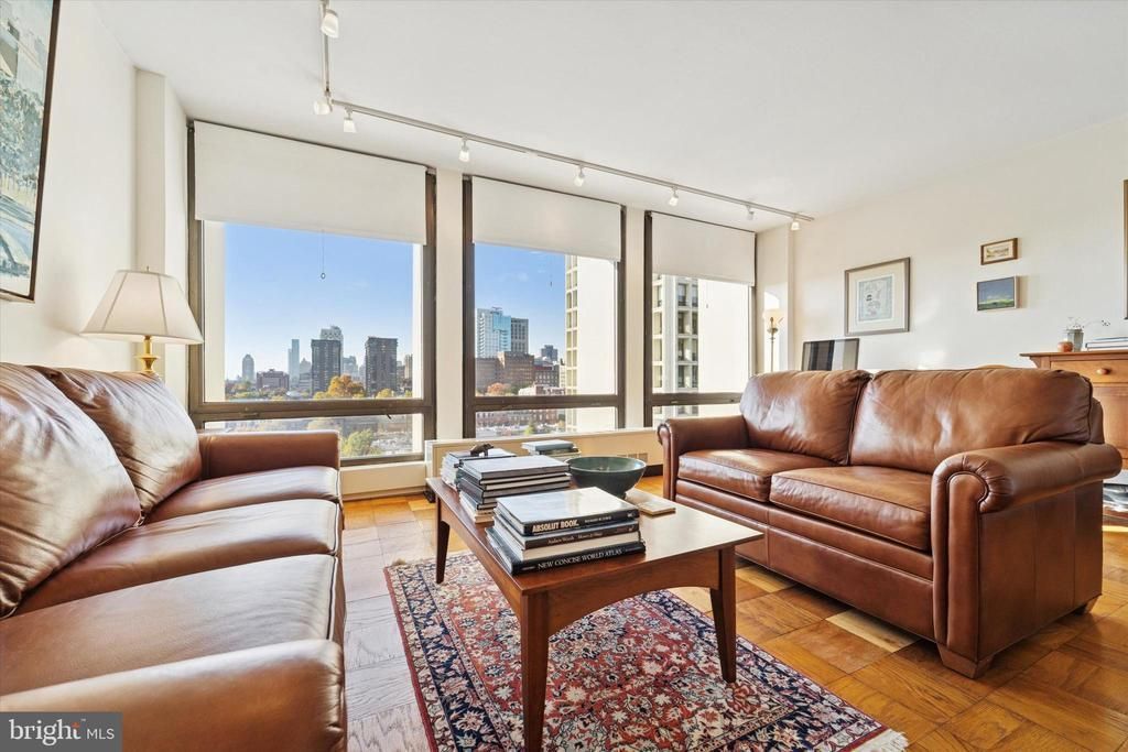 220 Locust Street, Unit 9HS, Philadelphia, PA 19106 Main Photo