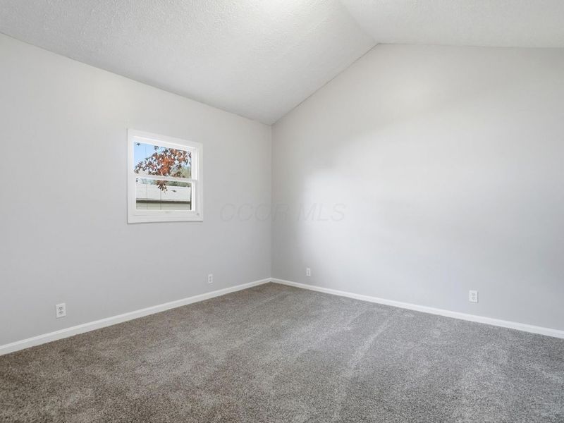 220 N Wagner Avenue, Baltimore, OH 43105 Photo 25
