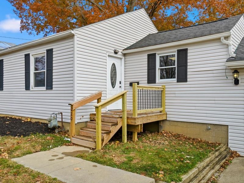 220 N Wagner Avenue, Baltimore, OH 43105 Photo 4