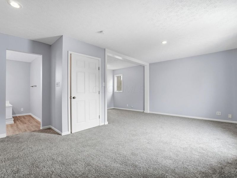 220 N Wagner Avenue, Baltimore, OH 43105 Photo 41