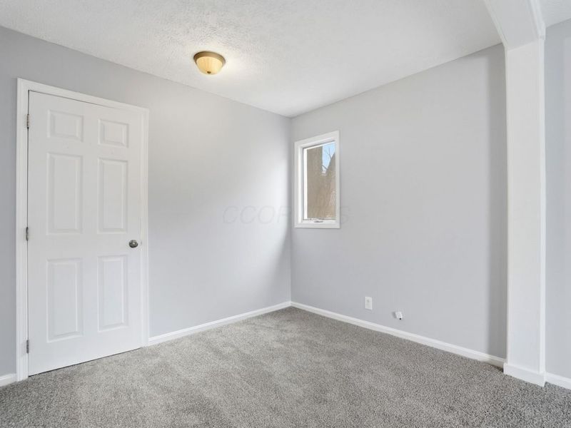 220 N Wagner Avenue, Baltimore, OH 43105 Photo 43
