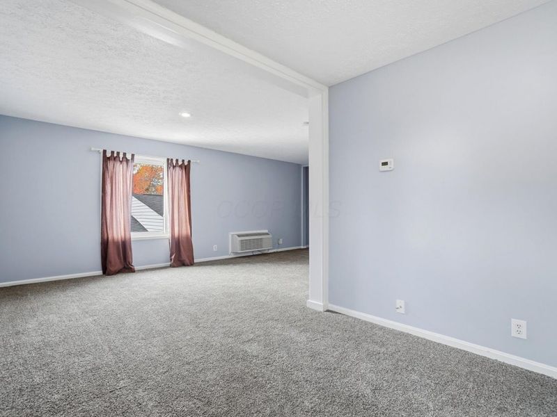 220 N Wagner Avenue, Baltimore, OH 43105 Photo 44