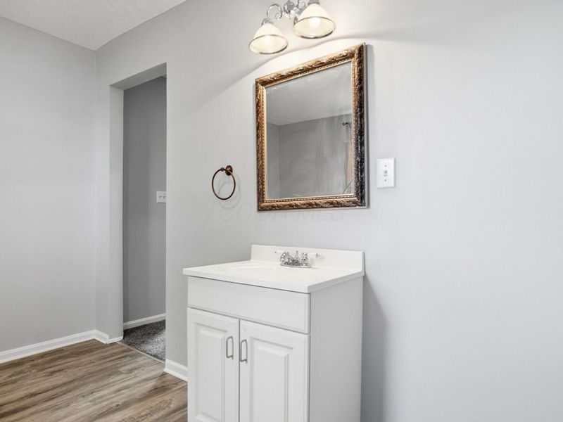 220 N Wagner Avenue, Baltimore, OH 43105 Photo 48