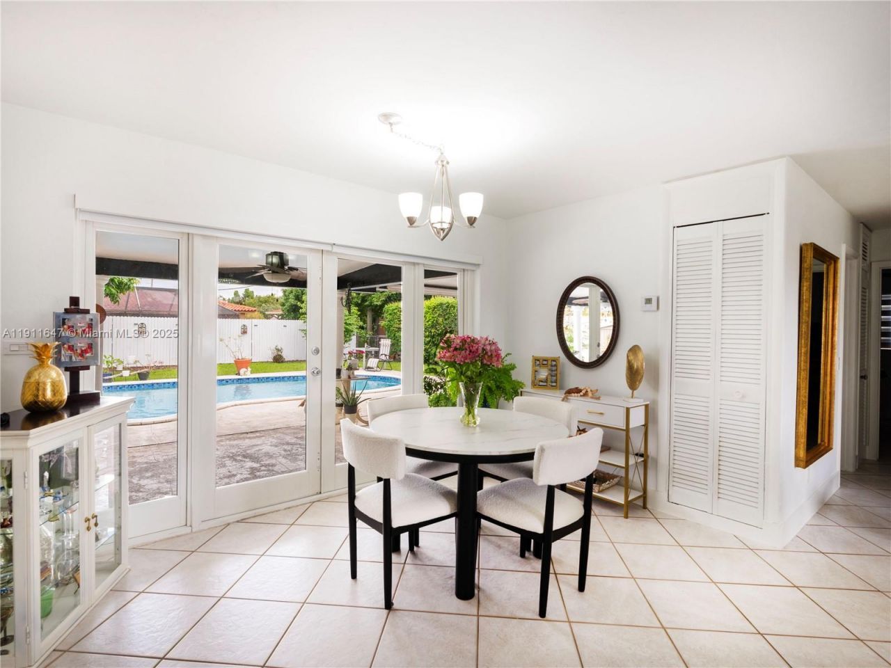 7877 W 16th Ave, Hialeah, FL 33014 Photo