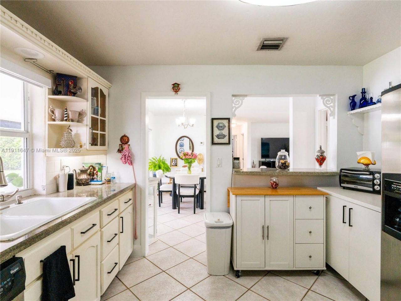 7877 W 16th Ave, Hialeah, FL 33014 Photo