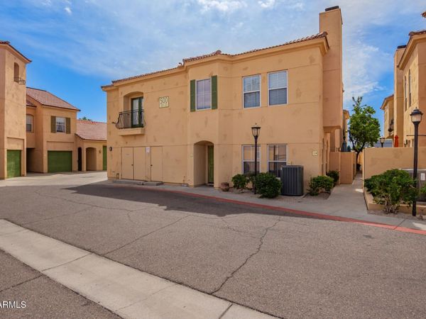 5015 E CHEYENNE Drive, Unit 31, Phoenix, AZ 85044