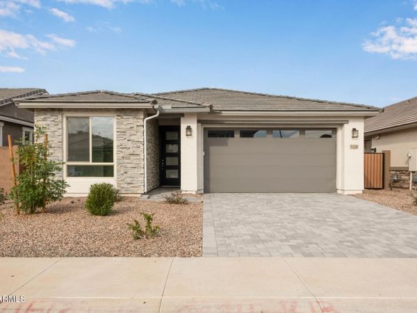 5338 W ROYAL PALM Road, Glendale, AZ 85302