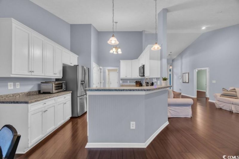 137 Maiden Ln. Photo 12