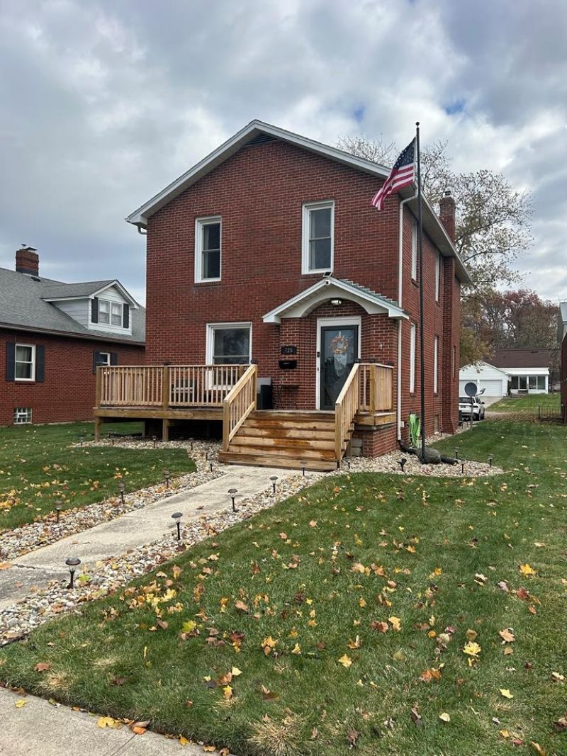 725 Myrtle Ave, Willard, OH 44890 Main Photo