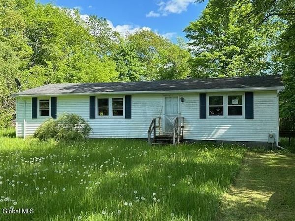 34 N Village Lane, Ticonderoga, NY 12883