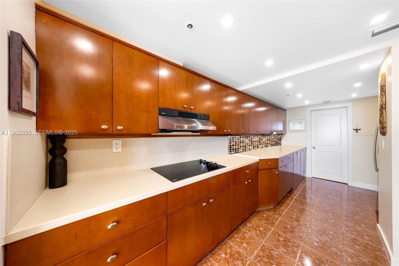 1581 Brickell Ave, Unit 2104, Miami, FL 33129 Photo