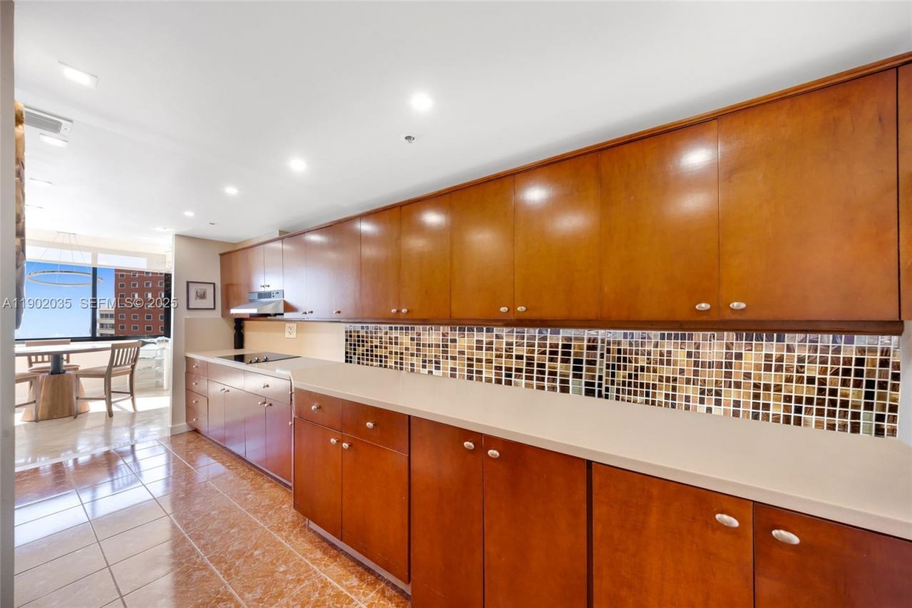 1581 Brickell Ave, Unit 2104, Miami, FL 33129 Photo