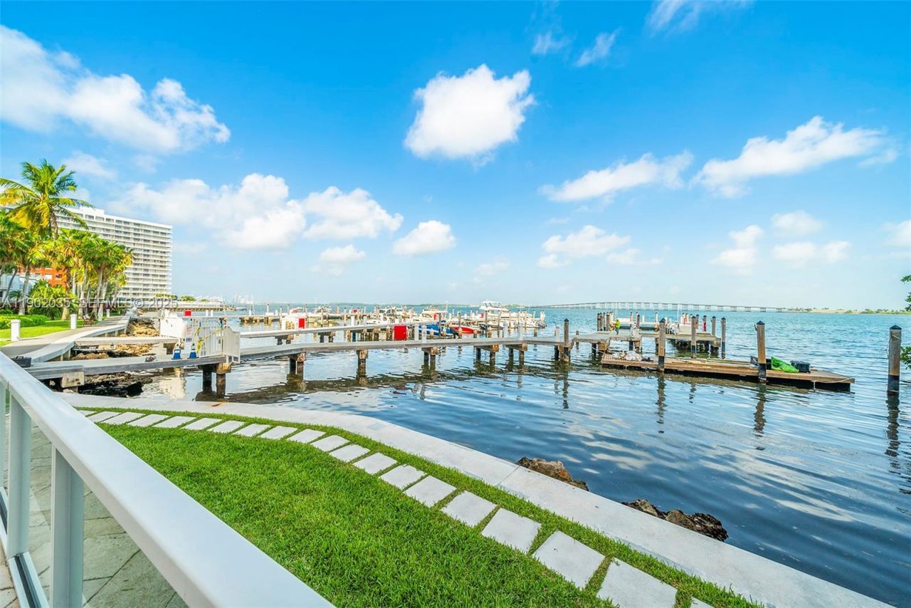 1581 Brickell Ave, Unit 2104, Miami, FL 33129 Photo