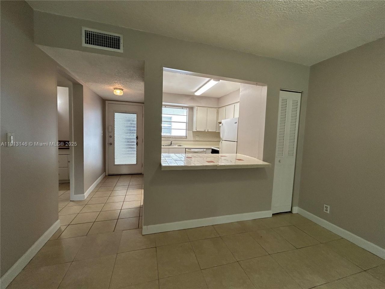 6505 Winfield Blvd, Unit B-18, Margate, FL 33063 Photo