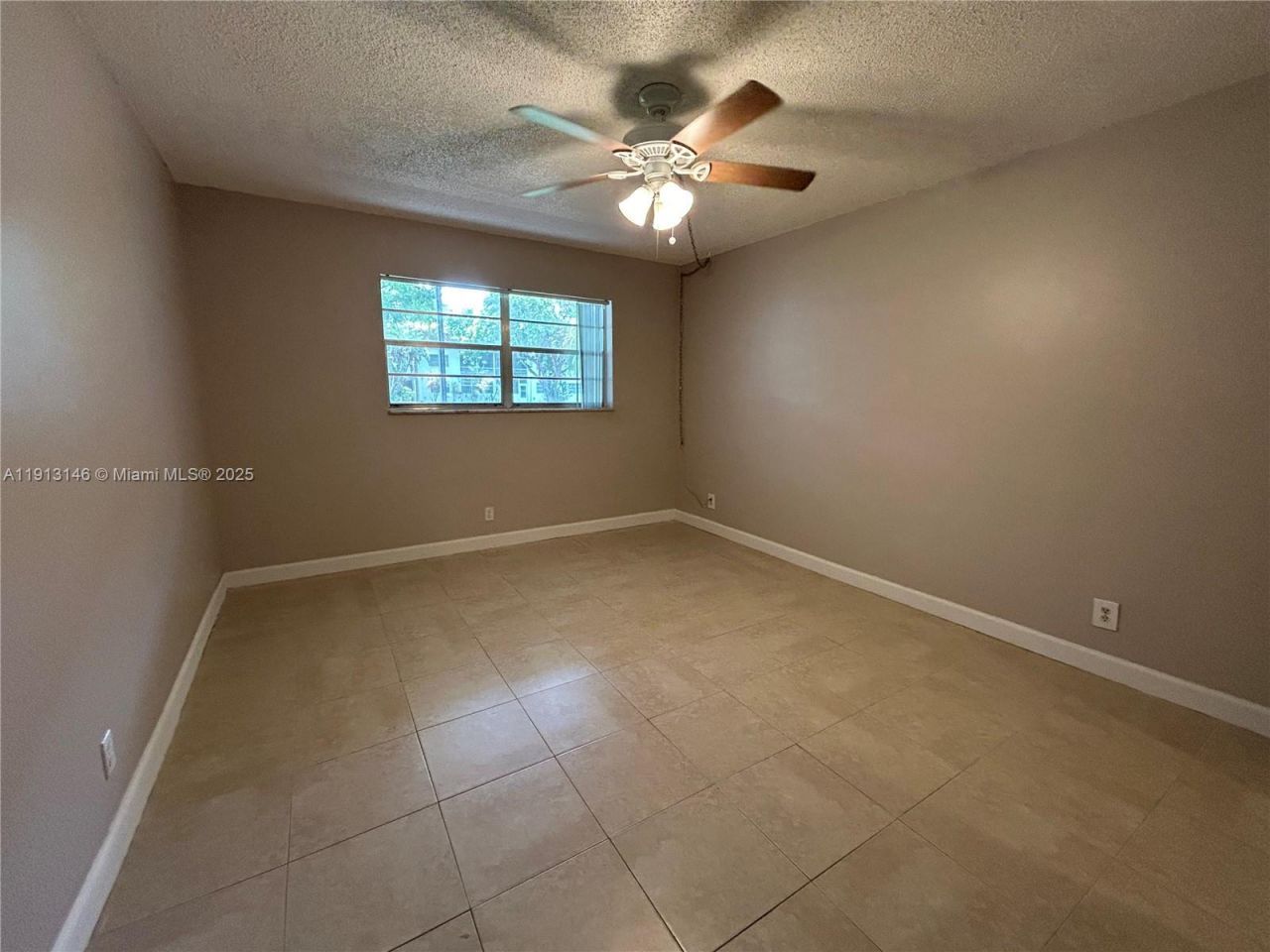 6505 Winfield Blvd, Unit B-18, Margate, FL 33063 Photo