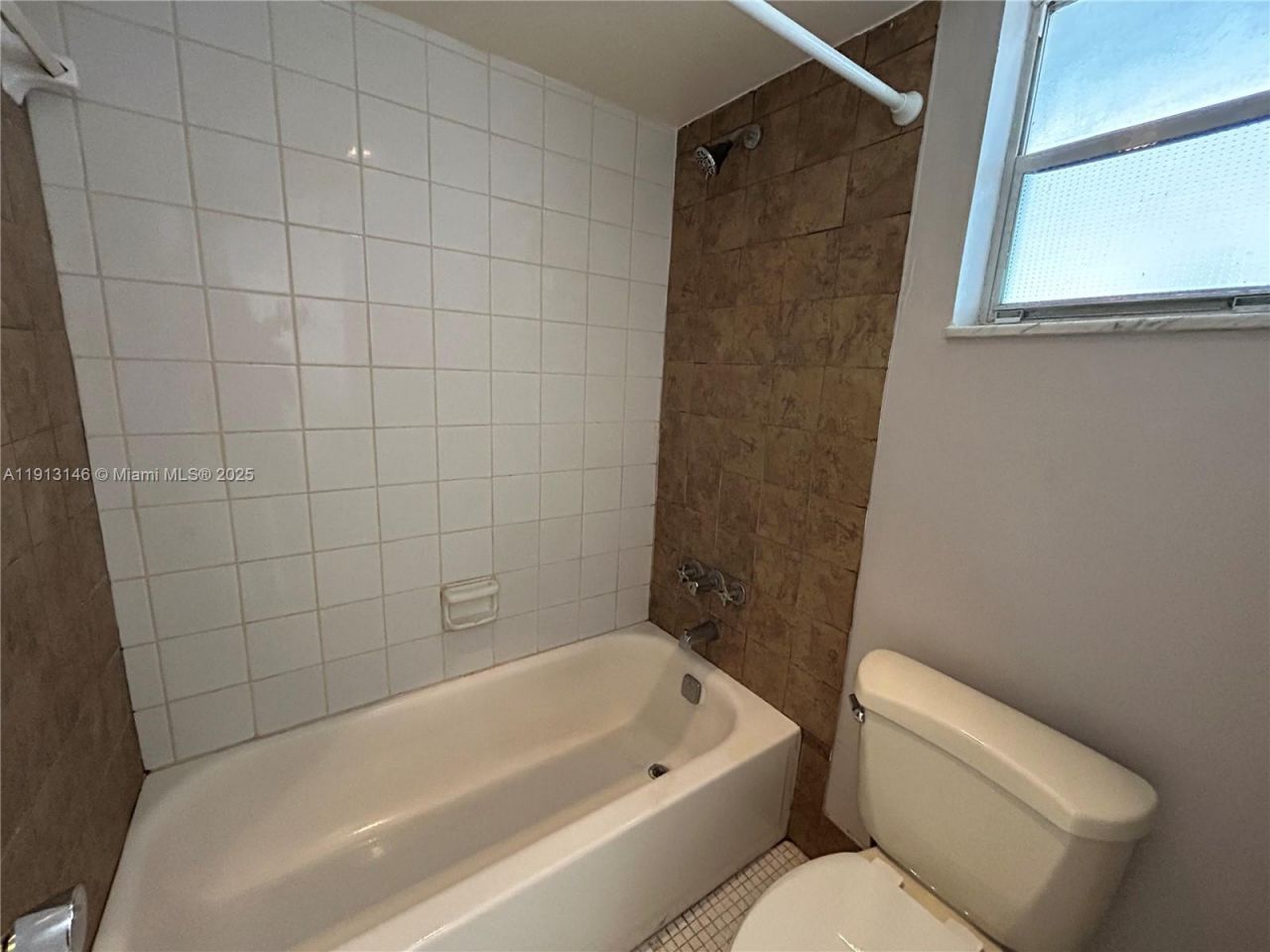 6505 Winfield Blvd, Unit B-18, Margate, FL 33063 Photo