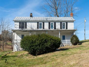 5818 Lee Jackson Highway , Greenville, VA 24440