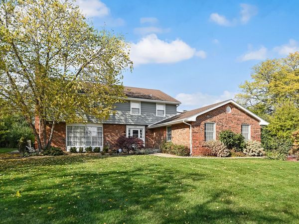 6750 County Line Lane, Burr Ridge, IL 60527