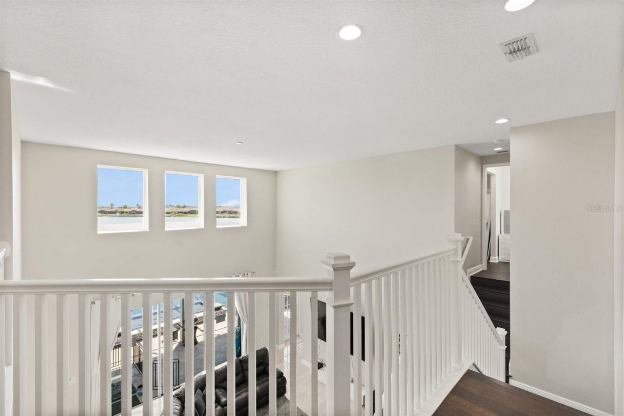 359 Blue Cypress Drive, Groveland, FL 34736 Photo