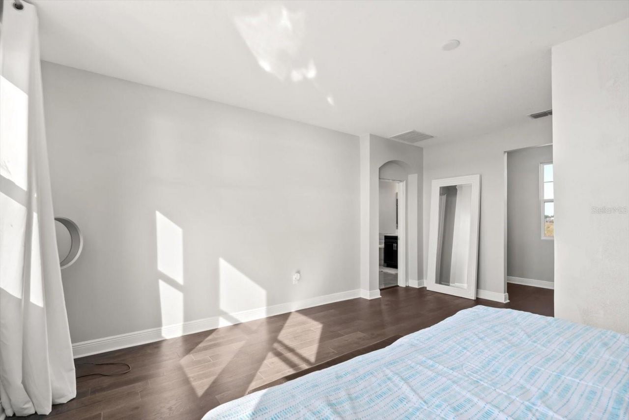 359 Blue Cypress Drive, Groveland, FL 34736 Photo