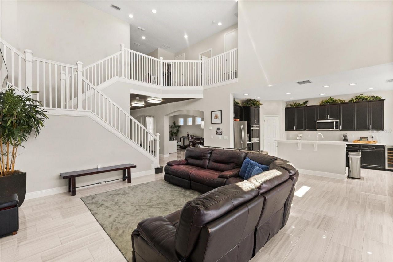 359 Blue Cypress Drive, Groveland, FL 34736 Photo