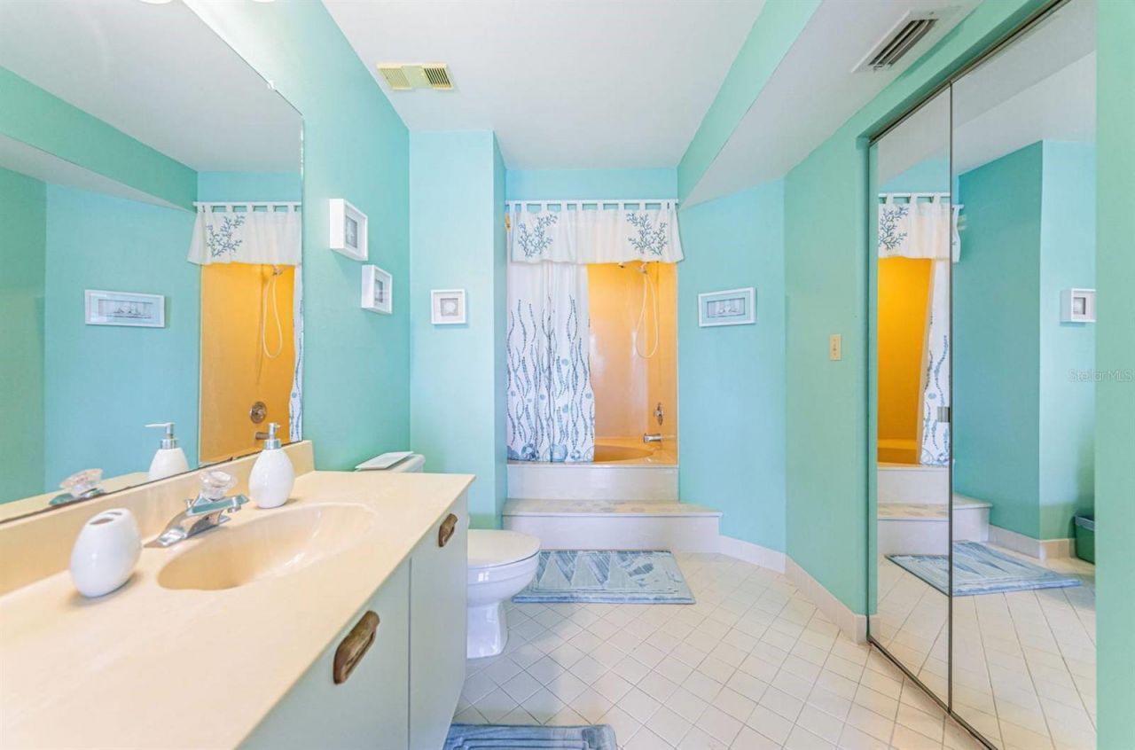 6050 Bahia Del Mar Circle, Unit 120, Saint Petersburg, FL 33715 Photo