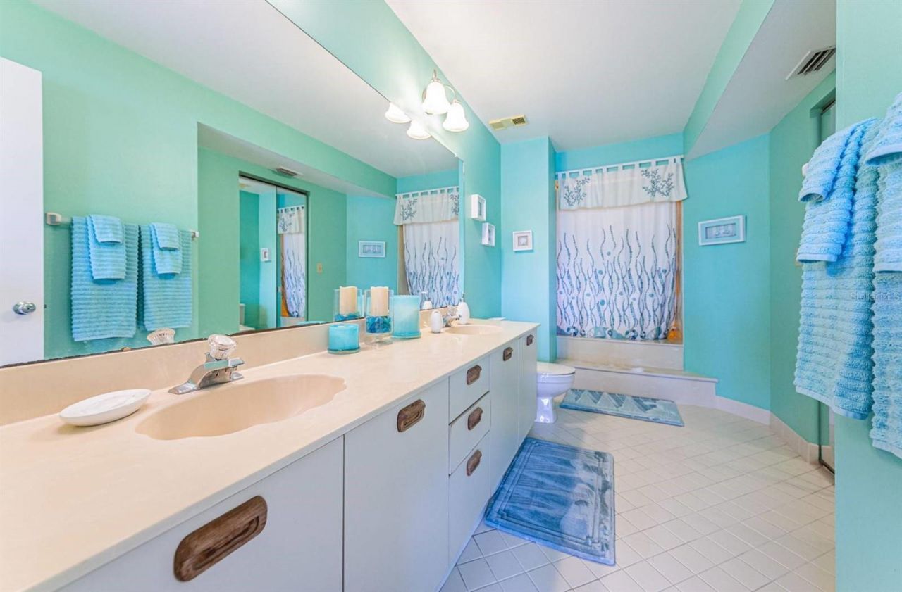 6050 Bahia Del Mar Circle, Unit 120, Saint Petersburg, FL 33715 Photo