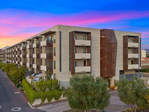 2300 E CAMPBELL Avenue, Unit 201, Phoenix, AZ 85016