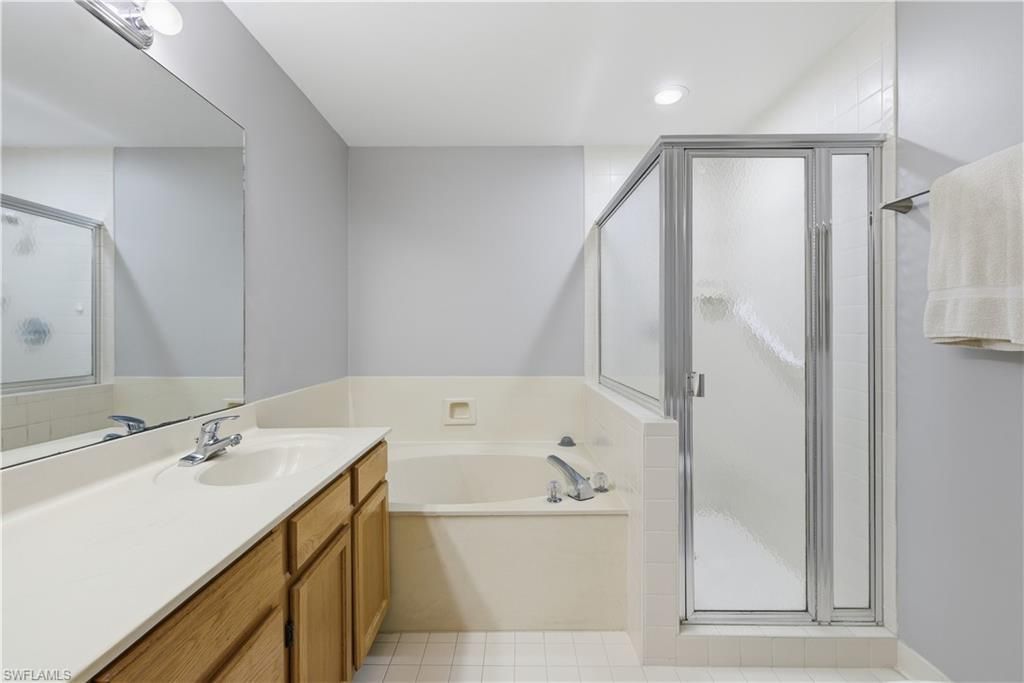5899 Chanteclair Dr, Unit 222, Naples, FL 34108 Photo