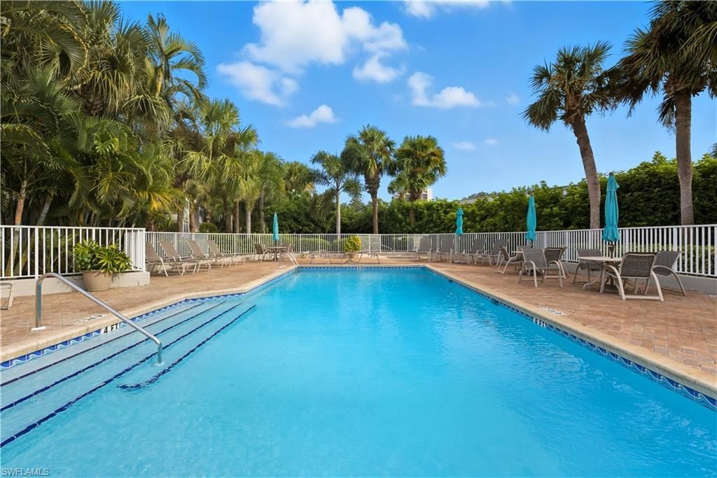 5899 Chanteclair Dr, Unit 222, Naples, FL 34108 Photo