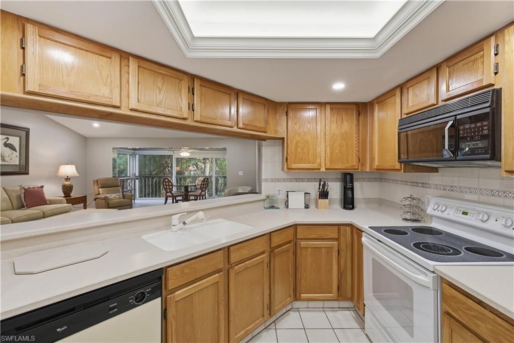 5899 Chanteclair Dr, Unit 222, Naples, FL 34108 Photo