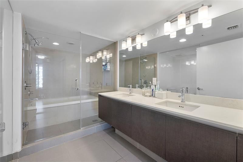 6620 Indian Creek Drive, Unit 315, Miami Beach, FL 33141 Photo