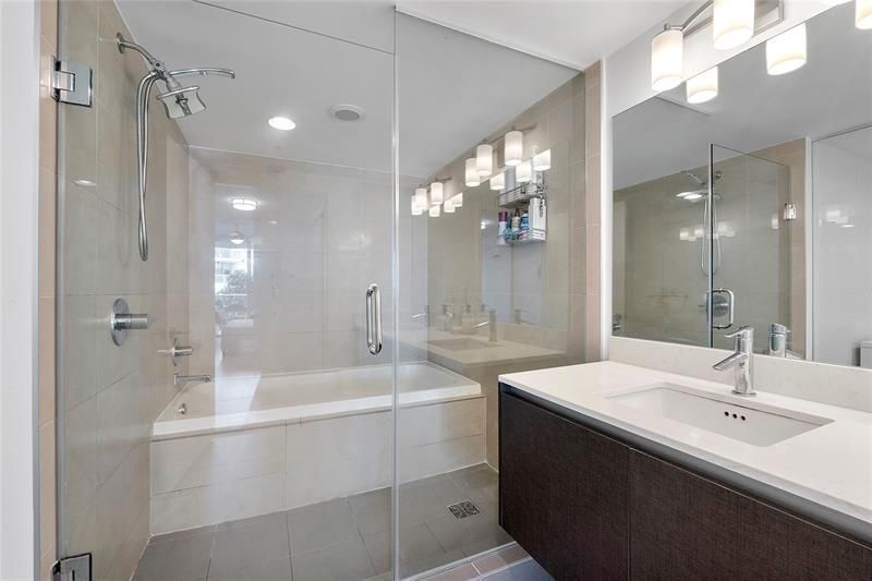 6620 Indian Creek Drive, Unit 315, Miami Beach, FL 33141 Photo