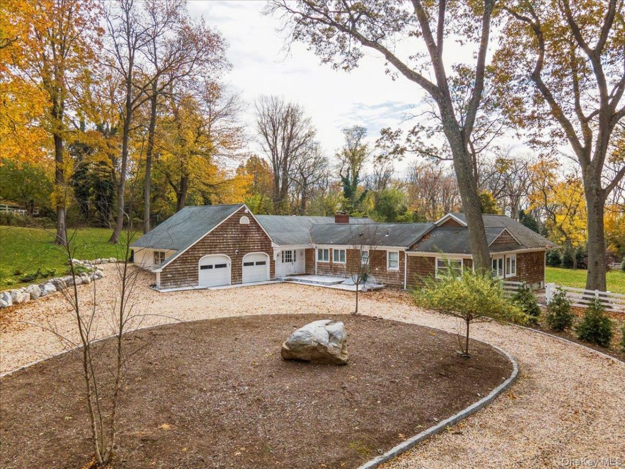 117 Locust Lane, Northport, NY 11768 Main Photo