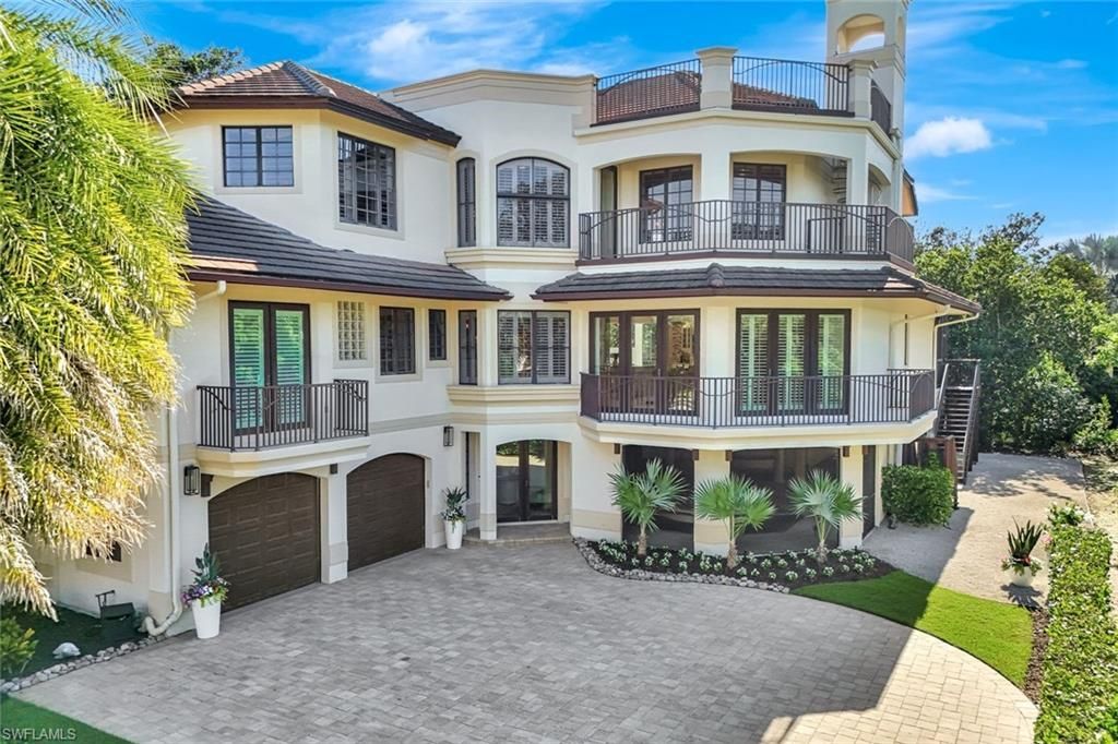 195 S Beach Dr, Marco Island, FL 34145 Main Photo