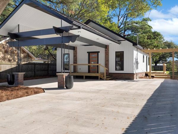 402 San Francisco, Caraway, AR 72419