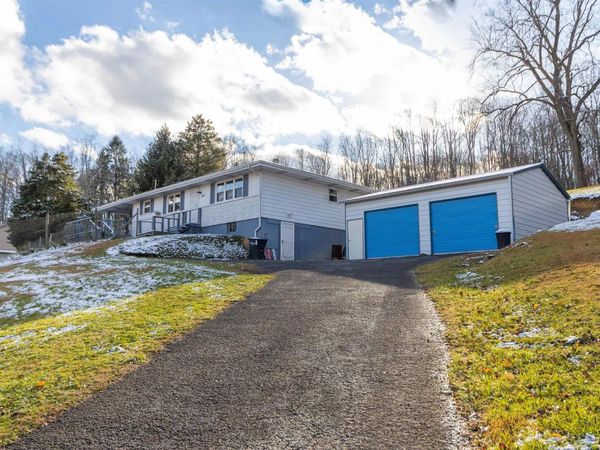 454 Farnum Road, Hepzibah, WV 26369