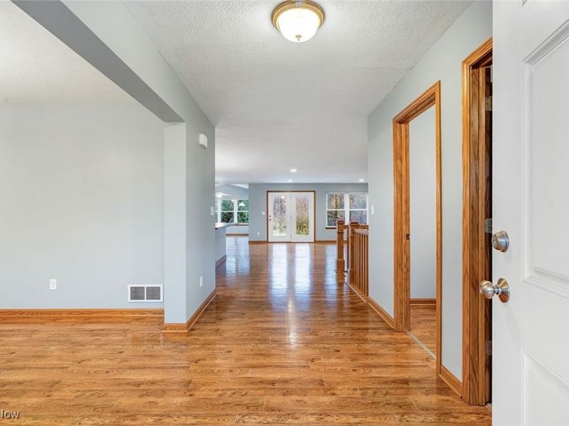 11489 Mahoning Avenue, North Jackson, OH 44451 Photo 10