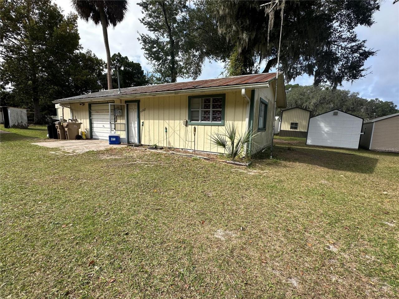 54901 Cedar Crest Road, Astor, FL 32102 Photo