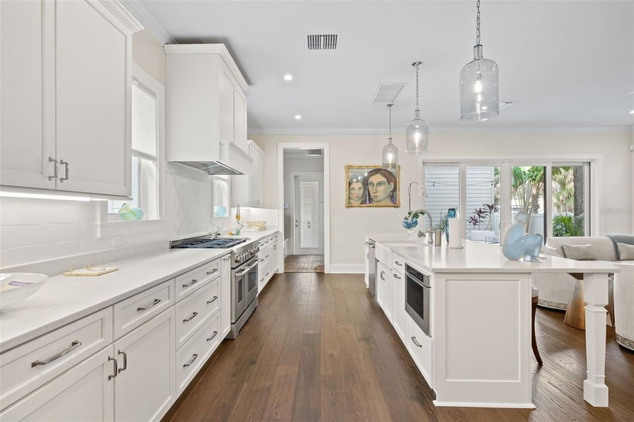 319 12th Avenue Ne, Saint Petersburg, FL 33701 Photo