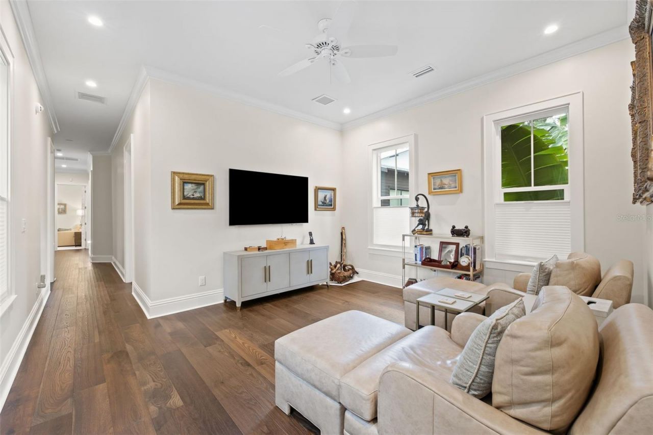 319 12th Avenue Ne, Saint Petersburg, FL 33701 Photo