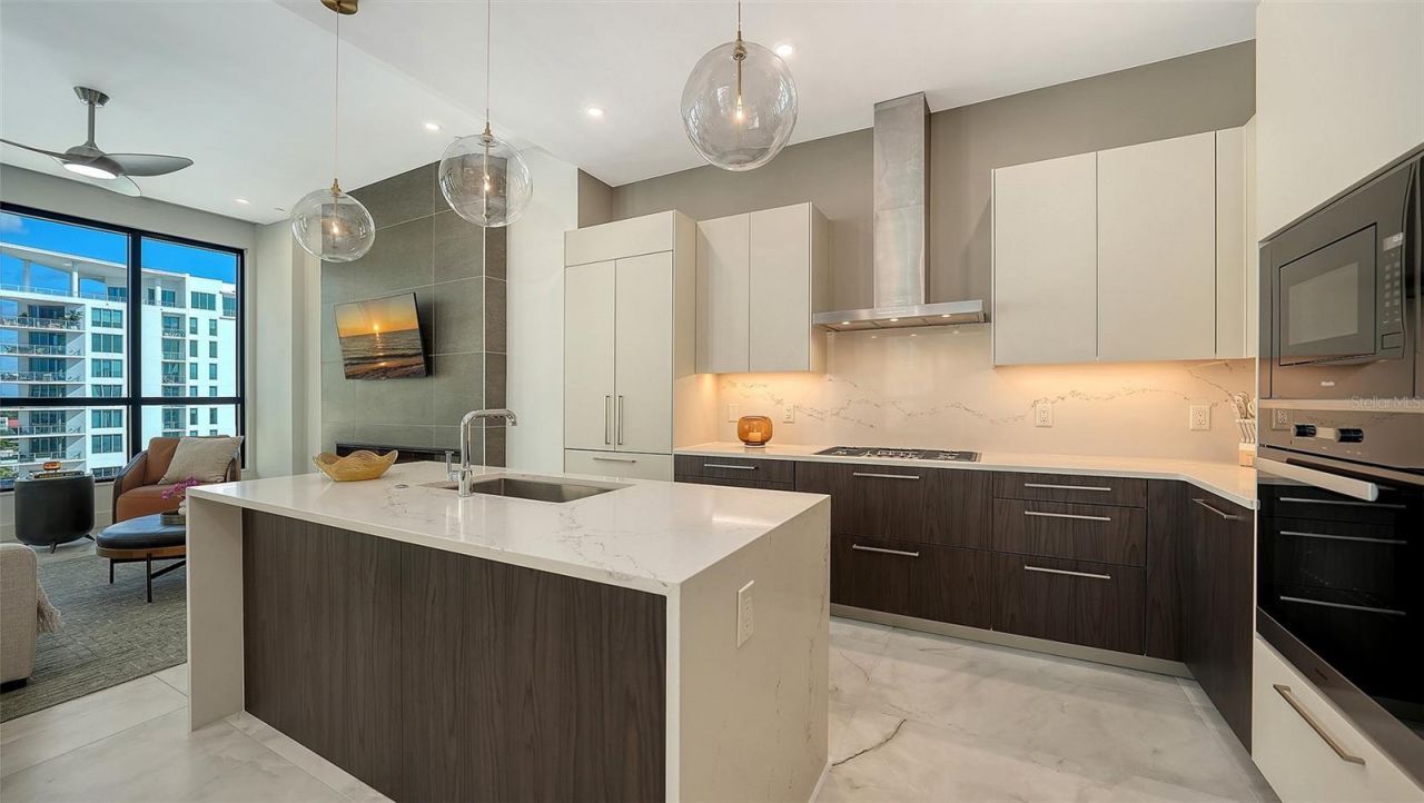 33 S Palm Avenue, Unit 803, Sarasota, FL 34236 Photo