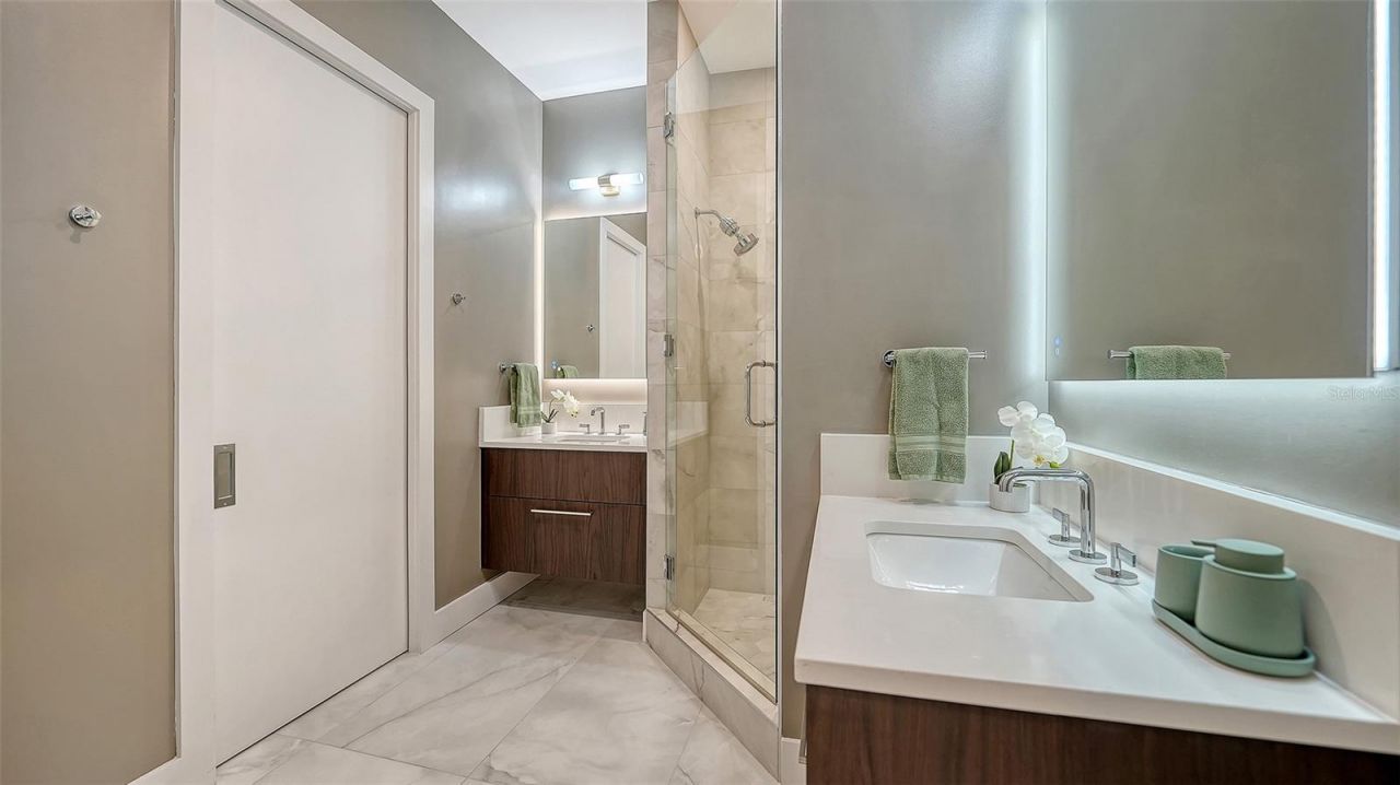 33 S Palm Avenue, Unit 803, Sarasota, FL 34236 Photo