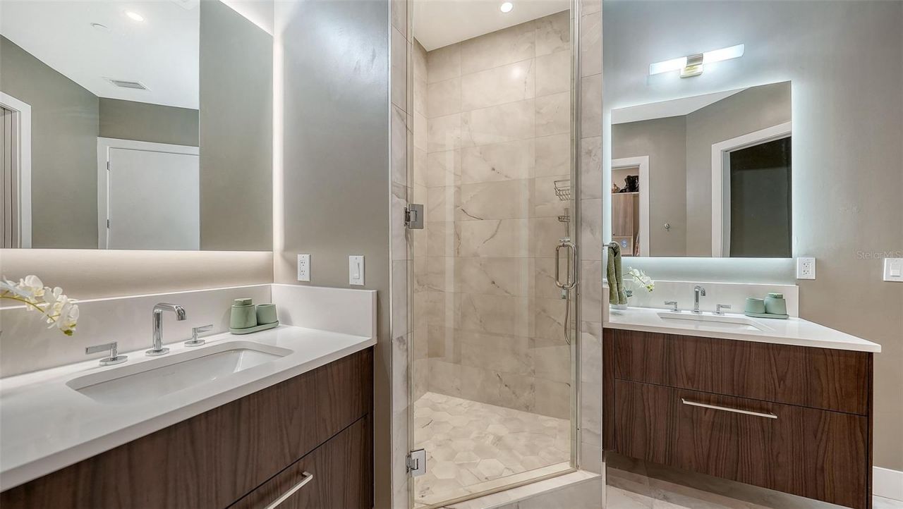 33 S Palm Avenue, Unit 803, Sarasota, FL 34236 Photo