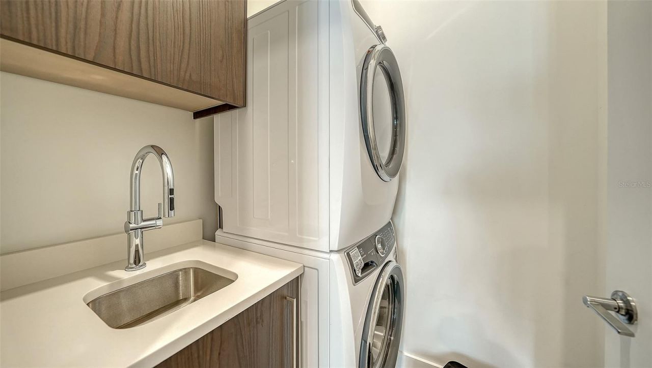 33 S Palm Avenue, Unit 803, Sarasota, FL 34236 Photo